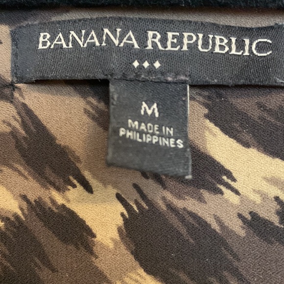 Banana republic, button down, animal print blouse, medium - Picture 5 of 5